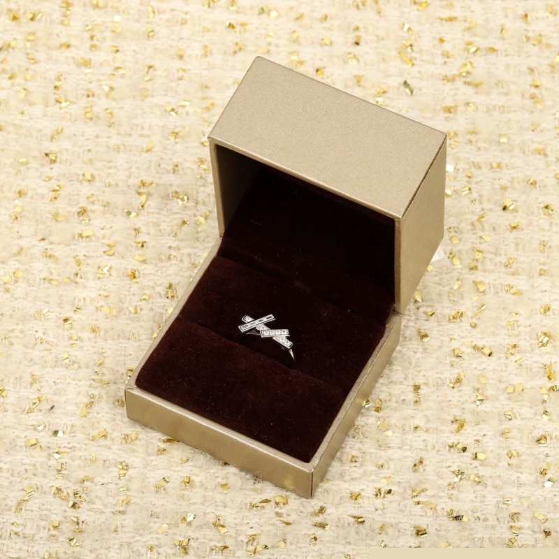 G*u*i rings